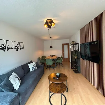 Blackforestbnb Seenestchen - Modernes 3 - Suedbalkon - Schwimmbad - Sauna - Fitness シュルッフゼー