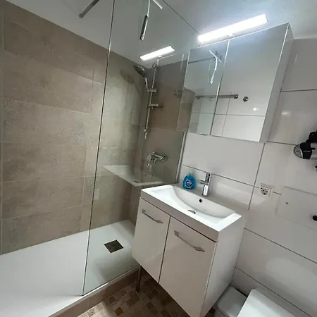 アパート Blackforestbnb Seenestchen - Modernes 3 - Suedbalkon - Schwimmbad - Sauna - Fitness